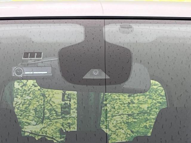 セレナ ハイウェイスター　両側電動スライド　純正９型ナビ　バックカメラ　衝突被害軽減システム　禁煙車　ドラレコ　ＬＥＤヘッド　ＥＴＣ　クルコン　オートエアコン　リアオートエアコン　Ｂｌｕｅｔｏｏｔｈ　純正１６インチアルミ（3枚目）