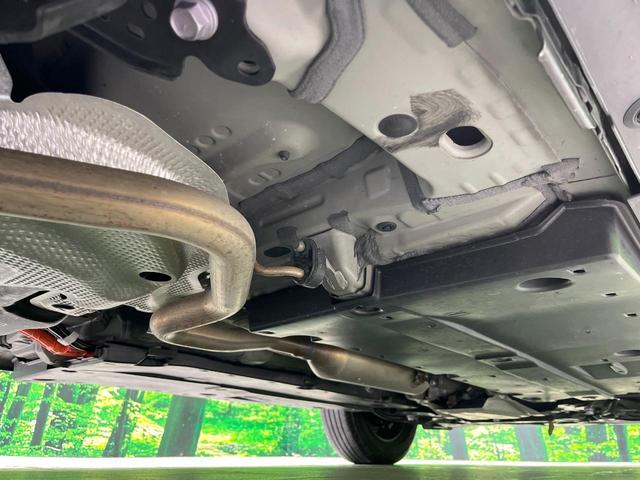 ヤリスクロス ハイブリッドＸ　４ＷＤ　純正ディススプレイオーディオ　バックカメラ　１００Ｖ電源　衝突被害軽減システム　レーダークルーズ　禁煙車　ＬＥＤヘッド　ビルトインＥＴＣ　オートハイビーム　車線逸脱警報　オートライト（32枚目）