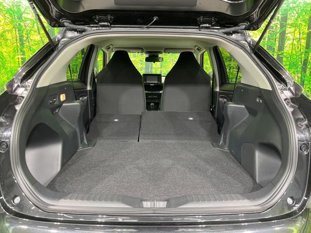 ヤリスクロス ハイブリッドＸ　４ＷＤ　純正ディススプレイオーディオ　バックカメラ　１００Ｖ電源　衝突被害軽減システム　レーダークルーズ　禁煙車　ＬＥＤヘッド　ビルトインＥＴＣ　オートハイビーム　車線逸脱警報　オートライト（36枚目）