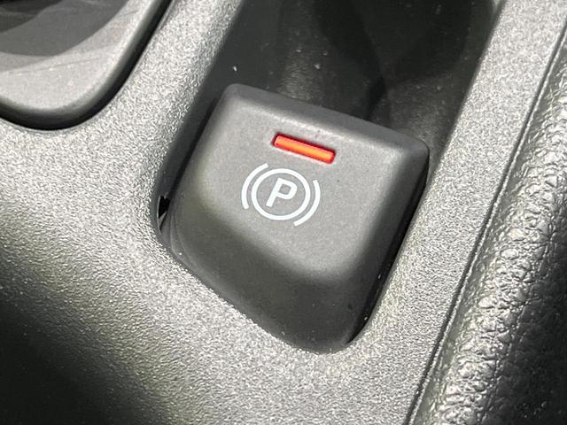 ヤリスクロス ハイブリッドＸ　４ＷＤ　純正ディススプレイオーディオ　バックカメラ　１００Ｖ電源　衝突被害軽減システム　レーダークルーズ　禁煙車　ＬＥＤヘッド　ビルトインＥＴＣ　オートハイビーム　車線逸脱警報　オートライト（65枚目）