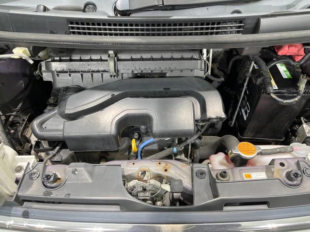 タント カスタムＸ　４ＷＤ　ＣＤナビ　バックカメラ　両側スライドドア　ＨＩＤヘッドライト　ＥＴＣ　ドラレコ　スマートキー　オートエアコン　純正１４インチＡＷ　ＣＤ／ＤＶＤ　ドアバイザー　プライバシーガラス（18枚目）