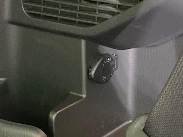 ルーミー カスタムＧ　両側電動スライド　パノラマモニター　衝突被害軽減システム　レーダークルーズ　禁煙車　コーナーセンサー　ＬＥＤヘッド　ビルトインＥＴＣ　純正１４インチアルミ　オートライト　オートエアコン（34枚目）