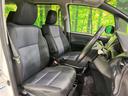 ノア Ｓｉ　４ＷＤ　両側電動スライドドア　純正９型ＳＤナビ　バックカメラ　禁煙車　スマートキー　ビルトインＥＴＣ　オートライト　デュアルエアコン　純正１６インチアルミ　リアエアコン　Ｂｌｕｅｔｏｏｔｈ　ＣＤ（8枚目）