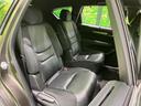 後部座席も気になるようなキズ・汚れやへたり等、大きなダメージはなく、良好な状態です。