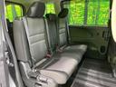 後部座席も気になるようなキズ・汚れやへたり等、大きなダメージはなく、良好な状態です。