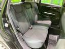 後部座席も気になるようなキズ・汚れやへたり等、大きなダメージはなく、良好な状態です。