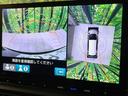 【マルチビューカメラシステム】専用のカメラにより、上から見下ろしたような視点で３６０度クルマの周囲を確認することができます☆死角部分も確認しやすく、狭い場所での切り返しや駐車もスムーズに行えます。