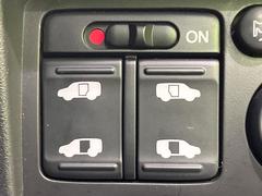 ��ξ¦�ѥ���饤�ɥɥ��ۥ��ޡ��ȥ����䱿ž�ʤΥ����å��Ǹ���ξ¦���饤�ɥɥ��γ��Ĥ���ǽ����ư�������Ϥ�����ƥɥ��򳫤���ɬ�פ�̵���������ʤ����ͤǤ��ñ�˳����Ĥ�Ǥ���Ŭ�Ǥ��� 5