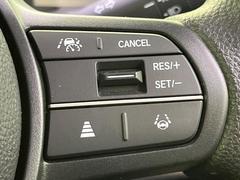 �ڥ����ץƥ��֥��롼������ȥ�����۹�®ƻϩ�Ǥ�Ĺ��Υ���Ԥ��ڤˡ�����ư��®�٤��ݤĥ��롼������ȥ����뤬�����ͷڸ������ƥ��Ϣ�Ȥ��������μ�ξ���Τ��Ƽִ֤��ݤĤ褦��®��Ĵ�ᤷ�Ƥ���ޤ����� 6