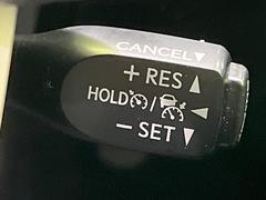 �ڥ졼�������롼������ȥ�����۹�®ƻϩ�Ǥ�Ĺ��Υ���Ԥ��ڤˡ�����ư��®�٤��ݤĥ��롼������ȥ����뤬�����ͷڸ������ƥ��Ϣ�Ȥ��������μ�ξ���Τ��Ƽִ֤��ݤĤ褦��®��Ĵ�ᤷ�Ƥ���ޤ����� 7