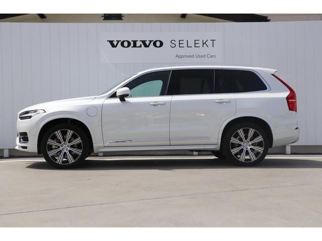 ＸＣ９０ リチャージ　ＰＨＶ　Ｔ８　ＡＷＤ　インスクリプション　４ＷＤ　ワンオーナー　７人乗り　全周囲カメラ　サンルーフ　革シート　電動リアゲート　横滑り防止　キーレス　シートヒーター　点検記録簿　アルミ　走行距離７００ｋｍ　車検令和７年４月まで（4枚目）