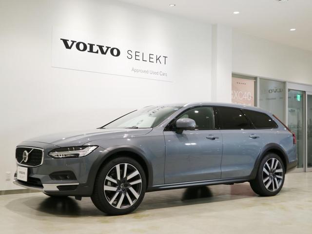 Ｖ９０ クロスカントリー　Ｂ６　ＡＷＤ　プロ　４ＷＤ　８速ＡＴ　禁煙車　ステアリングホイール・ヒーター　ヘッドアップ・ディスプレイ　３６０度ビューカメラ　車検令和７年３月まで　車体色／サンダーグレーメタリック（6枚目）