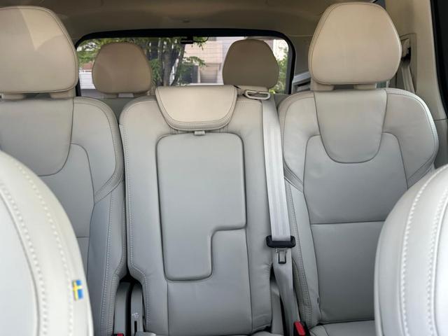 ＸＣ９０ 　４ＷＤ　ワンオーナー　禁煙車　ナビ　バックカメラ　全周囲カメラ　ドライブレコーダー　ＥＴＣ２．０　アダプティブクルーズコントロール　レーンアシスト　クリアランスソナー　電動リアゲート（22枚目）