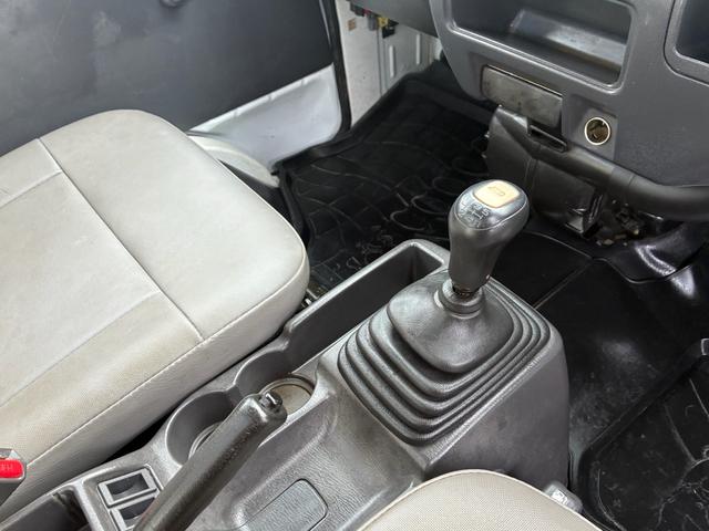 サンバートラック ＪＡ　　　　　　　　　　　　　　　　　　　　　　　　　　ＪＡ　パートタイム４ＷＤ　５ＭＴ　パワステ　ワンオーナー（13枚目）