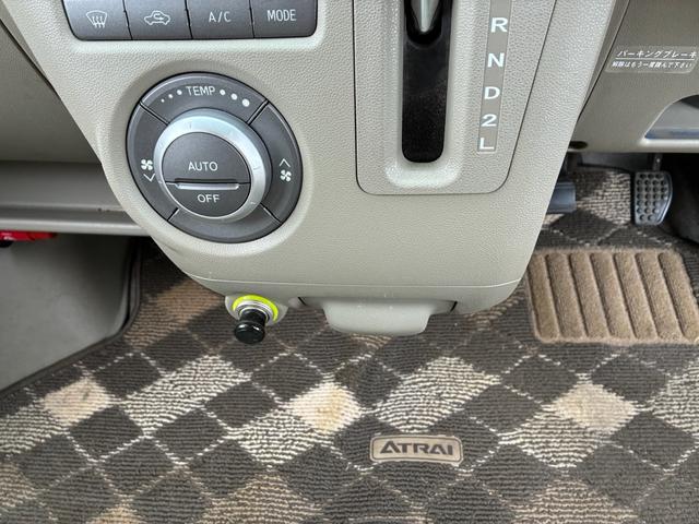 アトレーワゴン カスタムターボRS 4WD ターボ 純正アルミ 社外ナビ 走行54689キロ ワンオーナー ABS キーレス フルフラットシート ベンチシート(28枚目)