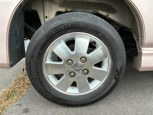 アトレーワゴン カスタムターボRS 4WD ターボ 純正アルミ 社外ナビ 走行54689キロ ワンオーナー ABS キーレス フルフラットシート ベンチシート(30枚目)