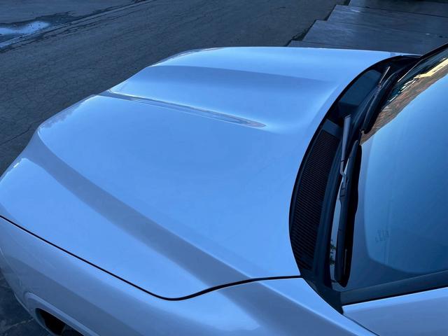 ランドクルーザー ＺＸ　４ＷＤ　本革　サンルーフ　純正ナビ　フルセグＴＶ　全方位モニター　走行７９００Ｋｍ台　車検令和９年９月　シートヒーター　プッシュスタート　スマートキー（6枚目）