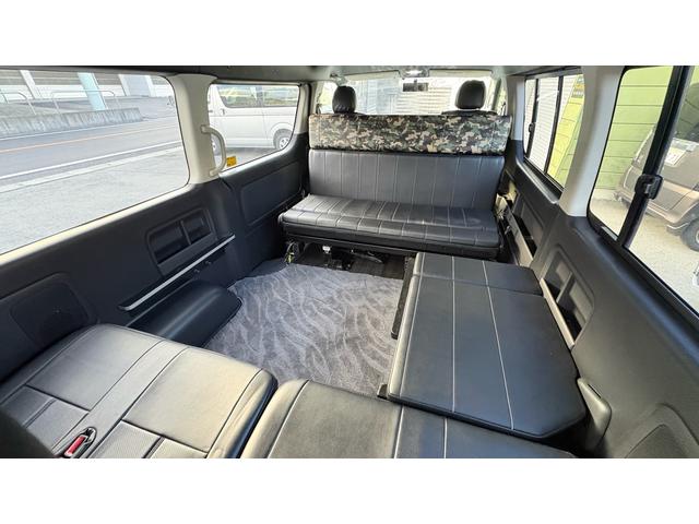 後部からの対面状態。