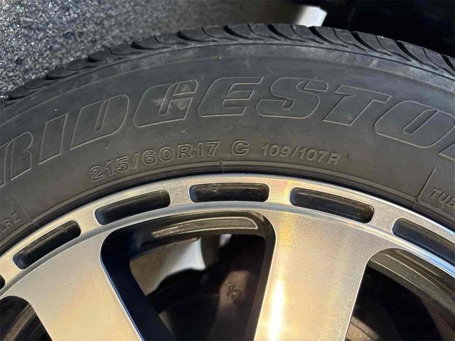 ご覧いただきありがとうございます♪気になったお車がありましたらお気軽にお電話をください♪