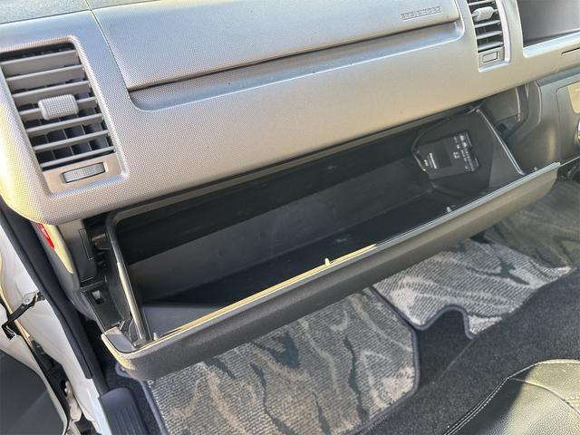 この度は当店のお車をご覧になっていただき、誠にありがとうございます。ぜひじっくりとご検討下さい。気軽にお問合せ・お見積りお待ちしております。