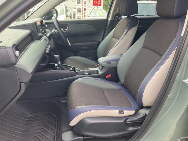 ヴェゼル ｅ：ＨＥＶ　Ｘ・ＨｕＮＴパッケージ　クルーズコントロール　衝突被害軽減ブレーキ　ソナー　ＬＥＤライト　ルーフレール　シートヒーター　オートライト　４ＷＤ　スマートキー　オートハイビーム　レーンキープアシスト（13枚目）
