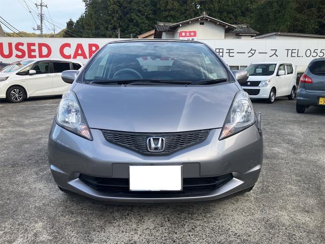 フィット スポーティエディション パワーウィンドウ キーレスエントリー ABS 盗難防止システム エアコン パワーステアリング 運転席エアバッグ(2枚目)