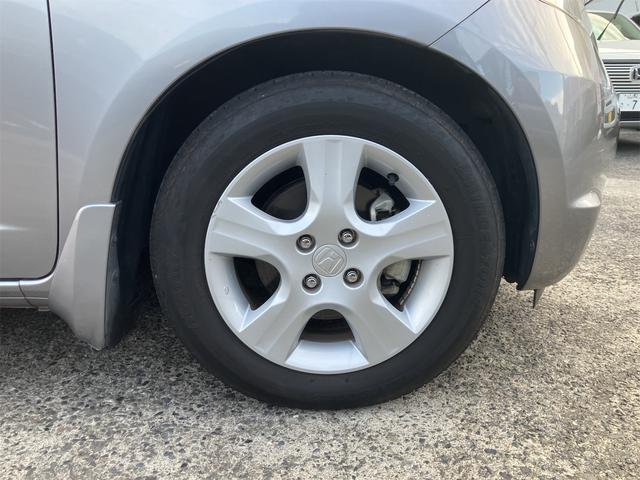 フィット スポーティエディション パワーウィンドウ キーレスエントリー ABS 盗難防止システム エアコン パワーステアリング 運転席エアバッグ(19枚目)