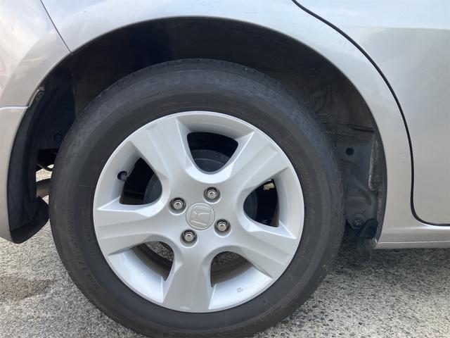 フィット スポーティエディション パワーウィンドウ キーレスエントリー ABS 盗難防止システム エアコン パワーステアリング 運転席エアバッグ(20枚目)