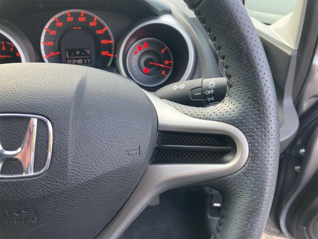 フィット スポーティエディション パワーウィンドウ キーレスエントリー ABS 盗難防止システム エアコン パワーステアリング 運転席エアバッグ(36枚目)