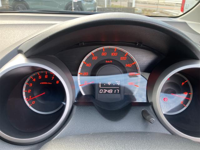 フィット スポーティエディション パワーウィンドウ キーレスエントリー ABS 盗難防止システム エアコン パワーステアリング 運転席エアバッグ(38枚目)