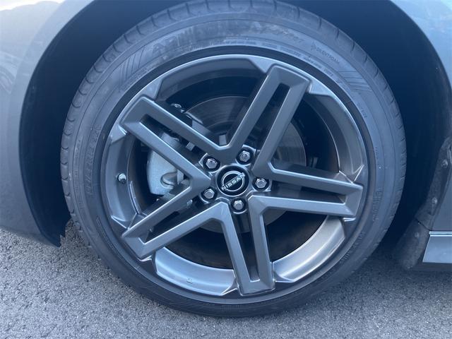 フェアレディZ ベースグレード クルコン ハイビームアシスト LEDヘッド バックカメラ 衝突軽減システム エアコン パワーウィンドウ パワーステアリング ナビ USB ETC Bluetooth オートライト インテリジェントキー(21枚目)