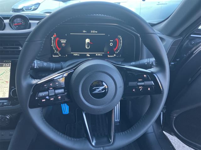 フェアレディZ ベースグレード クルコン ハイビームアシスト LEDヘッド バックカメラ 衝突軽減システム エアコン パワーウィンドウ パワーステアリング ナビ USB ETC Bluetooth オートライト インテリジェントキー(26枚目)