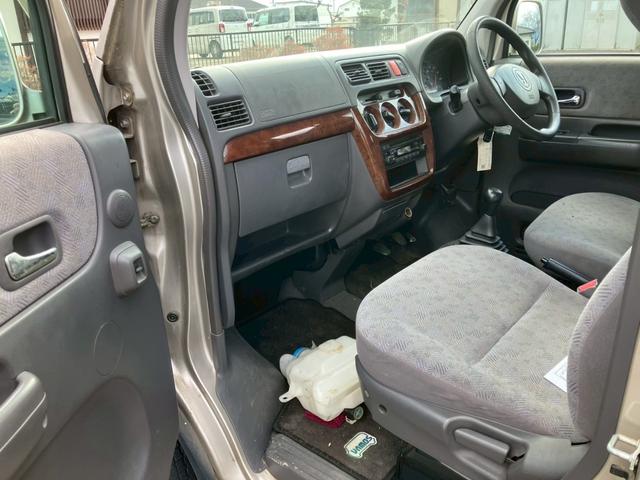 バモス Ｌ　関東ＡＡ正規仕入車両　４ＷＤ　５ＭＴ　マニュアル　修復歴無し　４ＷＤ　５ＭＴ　実走行６５２００ｋｍ　外装ボコボコ（11枚目）