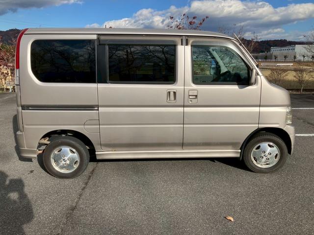 バモス Ｌ　関東ＡＡ正規仕入車両　４ＷＤ　５ＭＴ　マニュアル　修復歴無し　４ＷＤ　５ＭＴ　実走行６５２００ｋｍ　外装ボコボコ（20枚目）