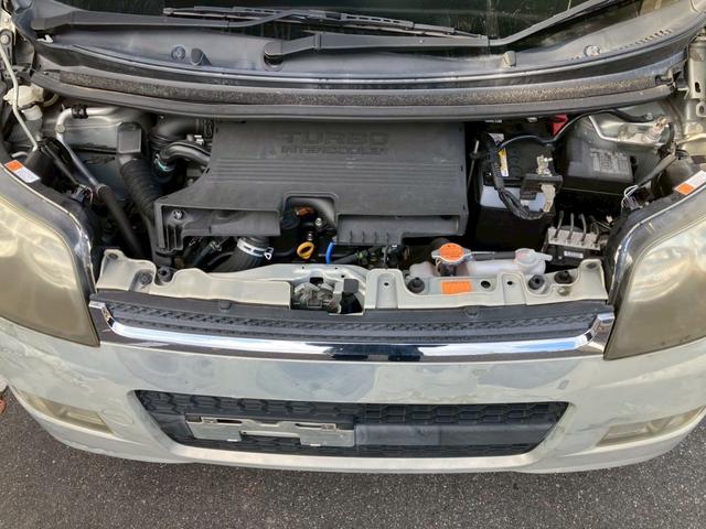 ムーヴ カスタム　Ｒリミテッド　４ＷＤ　車検２年　ターボ　修復歴無し　走行　５２９００ｋｍ　タイミングチェーン式（4枚目）