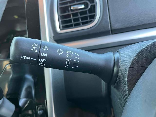 タント カスタムRS 両側電動スライドドア オートライト LEDヘッドランプ スマートキー アイドリングストップ 電動格納ミラー ベンチシート ターボ CVT 盗難防止システム ABS アルミホイール 衝突安全ボディ(6枚目)