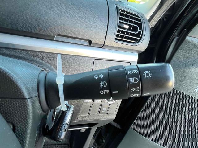 タント カスタムRS 両側電動スライドドア オートライト LEDヘッドランプ スマートキー アイドリングストップ 電動格納ミラー ベンチシート ターボ CVT 盗難防止システム ABS アルミホイール 衝突安全ボディ(7枚目)