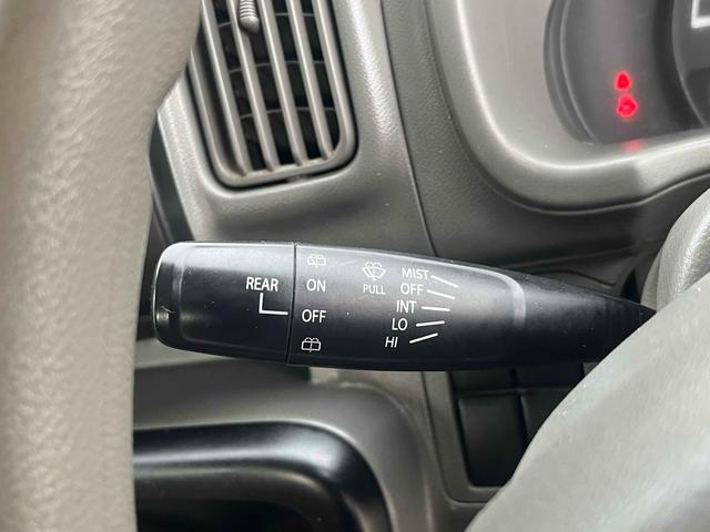 ＮＶ１００クリッパーバン 　４ＷＤ　ＭＴ　両側スライドドア　エアコン　パワーステアリング　運転席エアバッグ　助手席エアバッグ（9枚目）