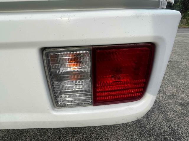 ＮＶ１００クリッパーバン 　４ＷＤ　ＭＴ　両側スライドドア　エアコン　パワーステアリング　運転席エアバッグ　助手席エアバッグ（31枚目）