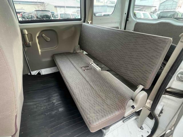 ＮＶ１００クリッパーバン 　４ＷＤ　ＭＴ　両側スライドドア　エアコン　パワーステアリング　運転席エアバッグ　助手席エアバッグ（47枚目）