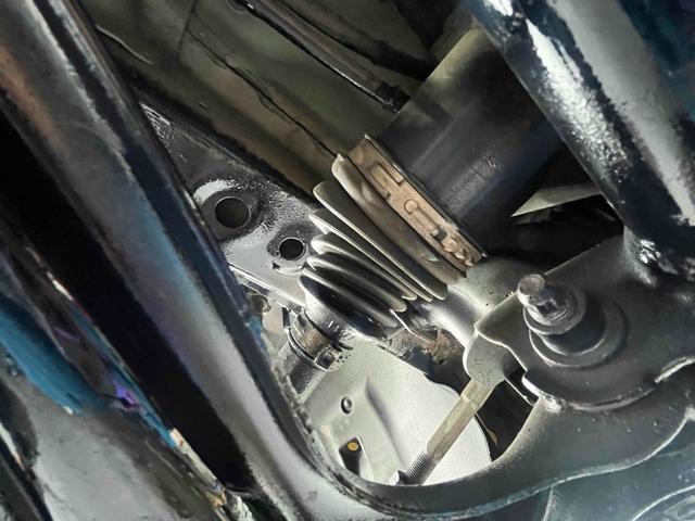 ＮＶ１００クリッパーバン 　４ＷＤ　ＭＴ　両側スライドドア　エアコン　パワーステアリング　運転席エアバッグ　助手席エアバッグ（60枚目）