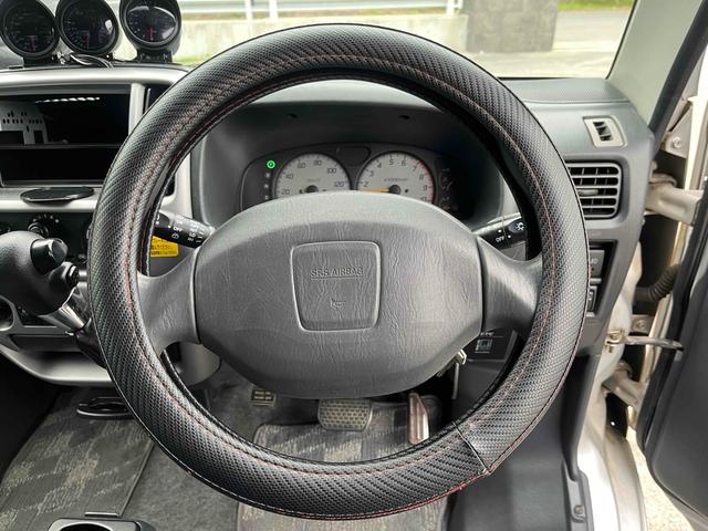 エブリイワゴン ジョイポップターボＰＺ　４ＷＤ　ＥＴＣ　両側スライドドア　キーレスエントリー　電動格納ミラー　ＡＴ　ＡＢＳ　アルミホイール　衝突安全ボディ　エアコン　パワーステアリング（3枚目）