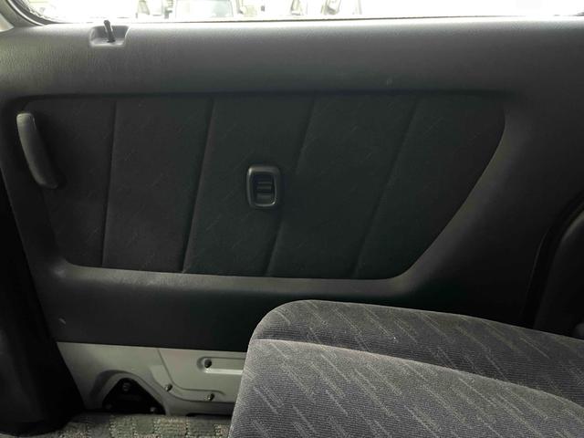 エブリイワゴン ジョイポップターボＰＺ　４ＷＤ　ＥＴＣ　両側スライドドア　キーレスエントリー　電動格納ミラー　ＡＴ　ＡＢＳ　アルミホイール　衝突安全ボディ　エアコン　パワーステアリング（41枚目）