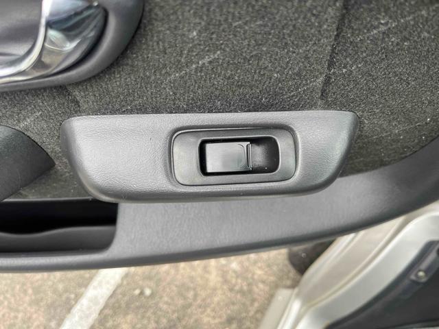 エブリイワゴン ジョイポップターボＰＺ　４ＷＤ　ＥＴＣ　両側スライドドア　キーレスエントリー　電動格納ミラー　ＡＴ　ＡＢＳ　アルミホイール　衝突安全ボディ　エアコン　パワーステアリング（46枚目）