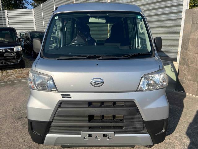 ハイゼットカーゴ 　４ＷＤ　軽バン　ＡＴ　両側スライドドア　アイドリングストップ　エアコン　パワーステアリング　パワーウィンドウ　運転席エアバッグ　助手席エアバッグ（12枚目）