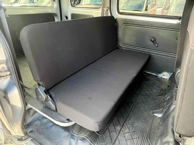 ハイゼットカーゴ 　４ＷＤ　軽バン　ＡＴ　両側スライドドア　アイドリングストップ　エアコン　パワーステアリング　パワーウィンドウ　運転席エアバッグ　助手席エアバッグ（38枚目）