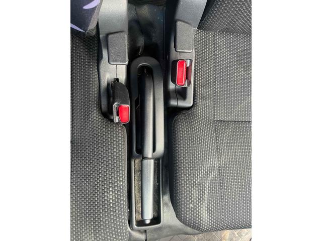 ハイゼットカーゴ 　４ＷＤ　軽バン　ＡＴ　両側スライドドア　アイドリングストップ　エアコン　パワーステアリング　パワーウィンドウ　運転席エアバッグ　助手席エアバッグ（44枚目）