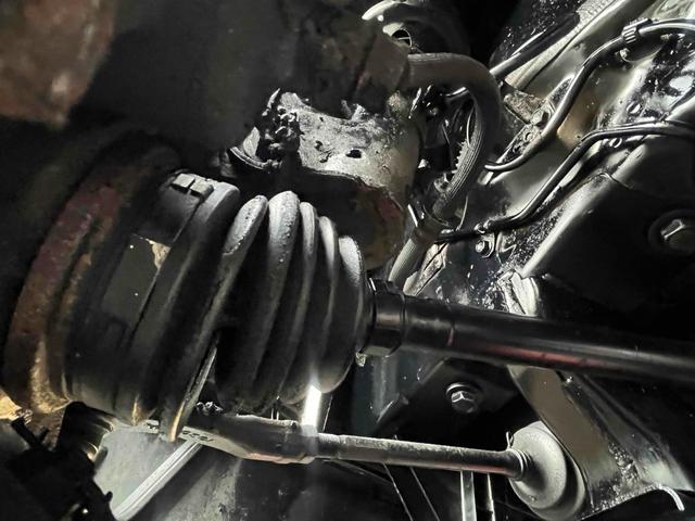 ハイゼットカーゴ 　４ＷＤ　軽バン　ＡＴ　両側スライドドア　アイドリングストップ　エアコン　パワーステアリング　パワーウィンドウ　運転席エアバッグ　助手席エアバッグ（53枚目）