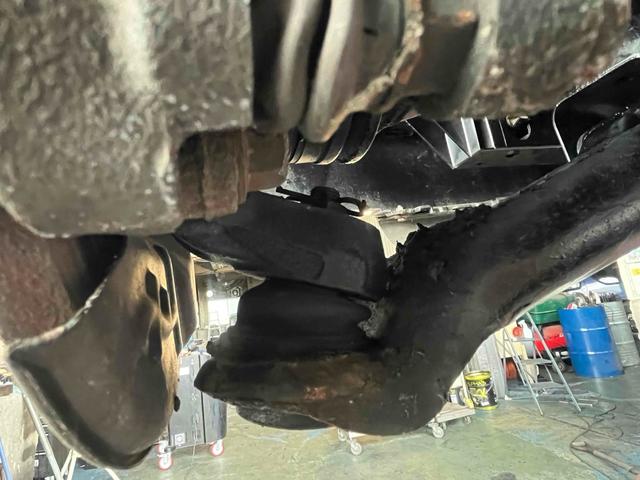 ハイゼットカーゴ 　４ＷＤ　軽バン　ＡＴ　両側スライドドア　アイドリングストップ　エアコン　パワーステアリング　パワーウィンドウ　運転席エアバッグ　助手席エアバッグ（54枚目）