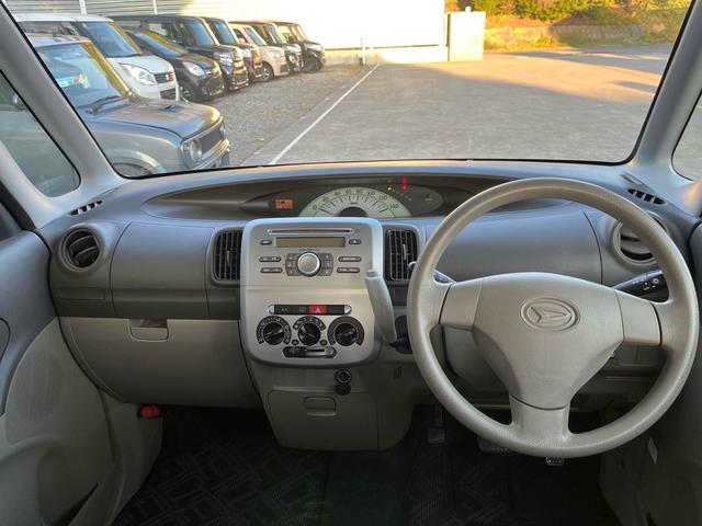 タント Ｘスペシャル　スライドドア　キーレスエントリー　ベンチシート　ＣＶＴ　盗難防止システム　ＡＢＳ　ＣＤ　アルミホイール　衝突安全ボディ　エアコン　パワーステアリング　パワーウィンドウ　運転席エアバッグ（2枚目）